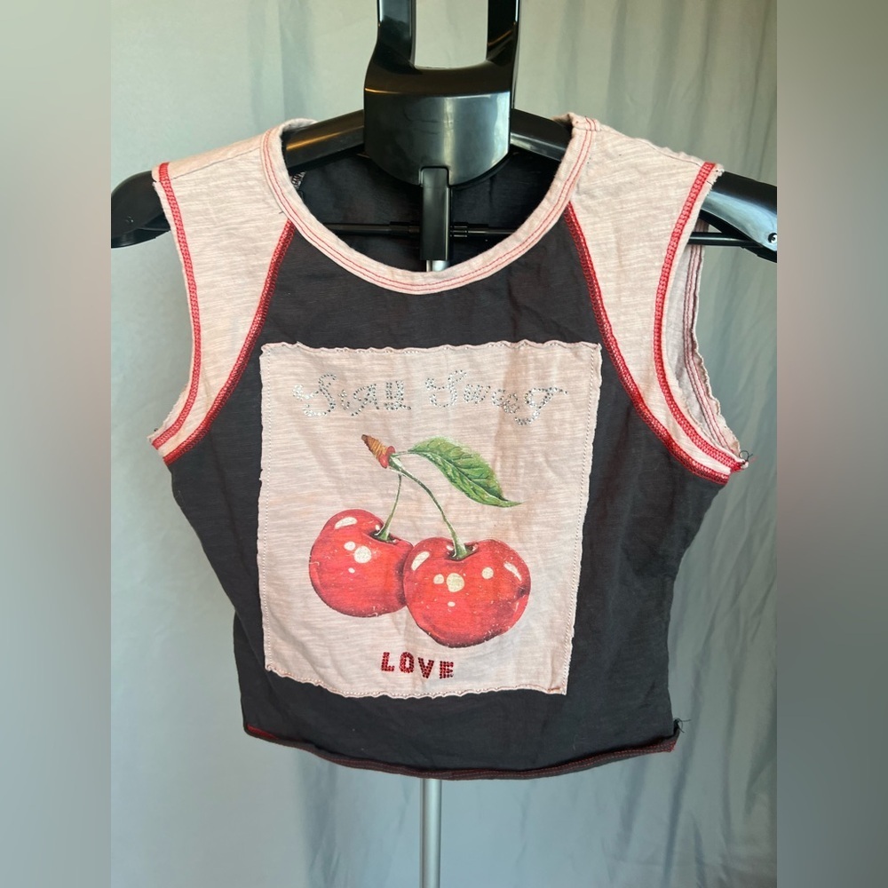 Charming Cherry - Black and Pink